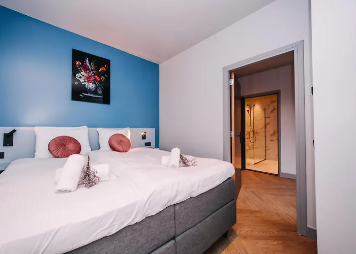 凯乌尔酒店 3* 赞德沃特