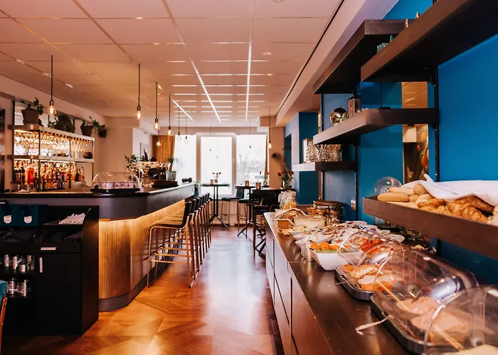 凯乌尔酒店 3* 赞德沃特