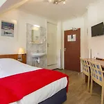 Ξενοδοχείο Keur 3*